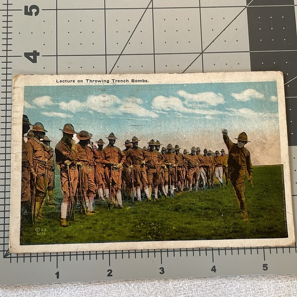 WWI (ca 1918) postcards (2) & 2 cent George Washington stamps (2) - Picture 7 of 11